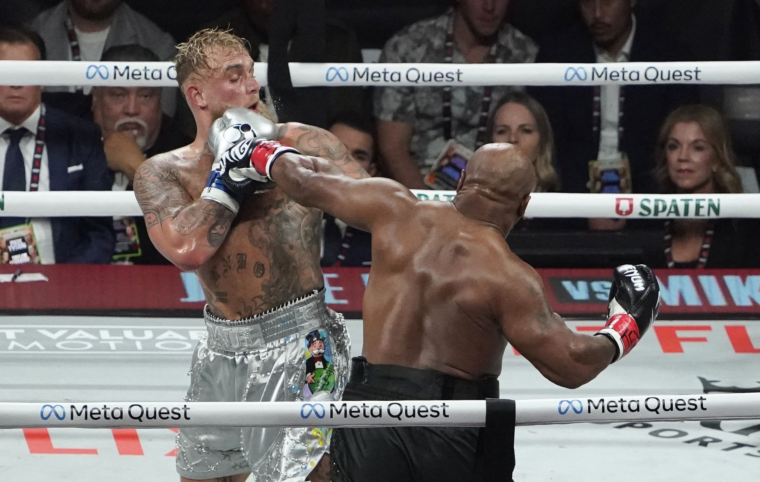 Luta de boxe entre Jake Paul e Mike Tyson registra recorde da Netflix