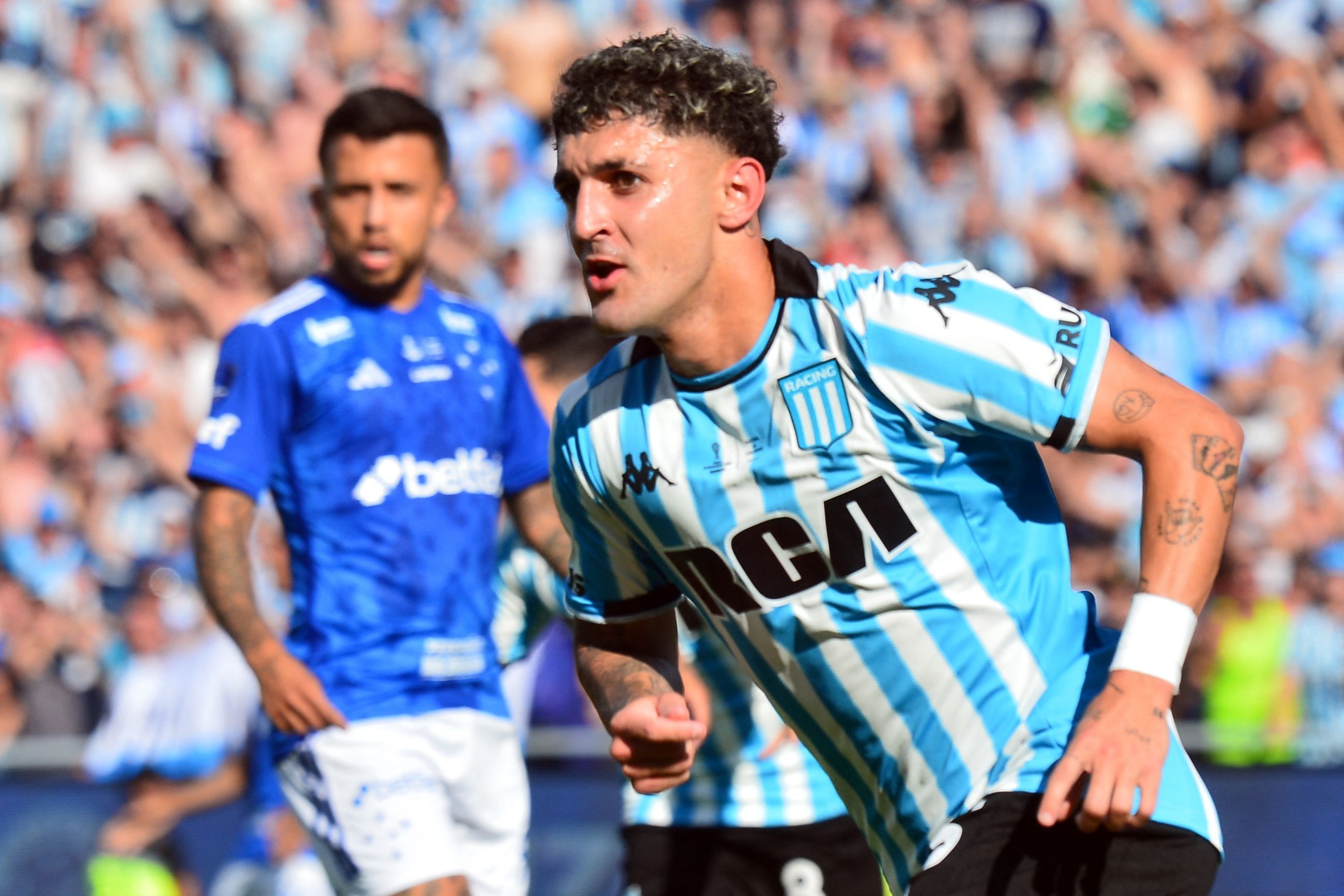 Racing se aproveita de apagão, segura Cruzeiro e conquista inédita Sul-Americana