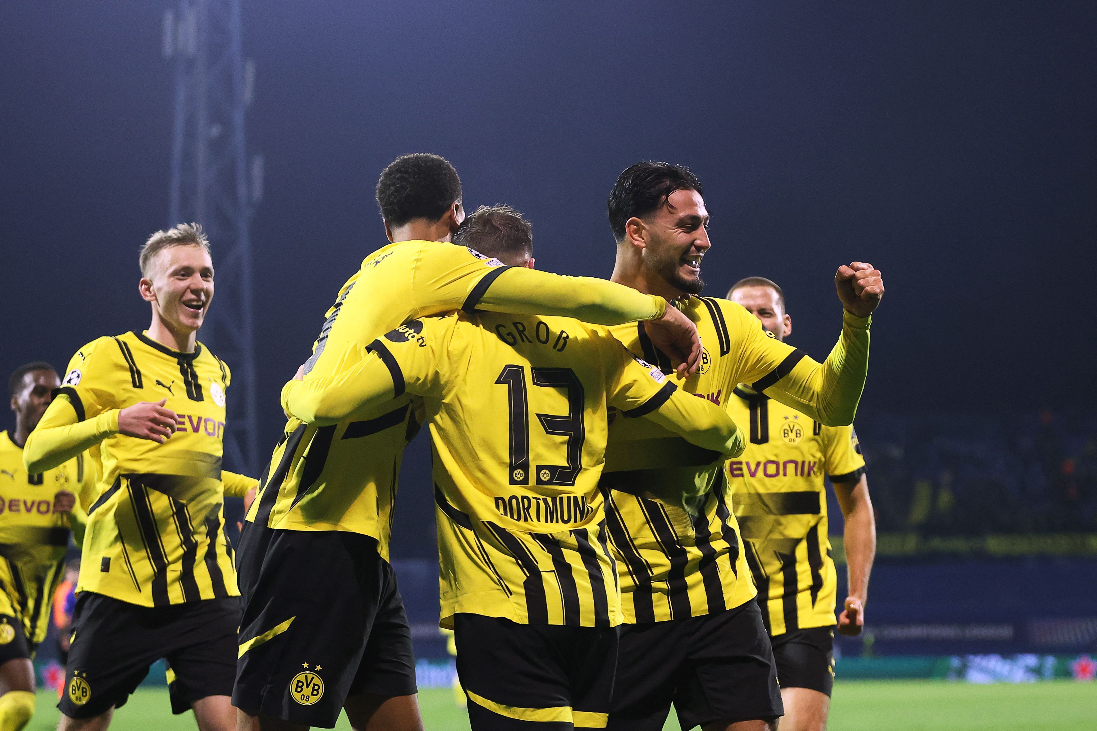 Borussia vence Dínamo Zagreb e segue na briga pelo topo da tabela na Champions