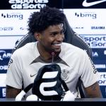 Contratado pelo Corinthians, Hugo Souza revela conversa com Cássio em jogo contra o Cruzeiro