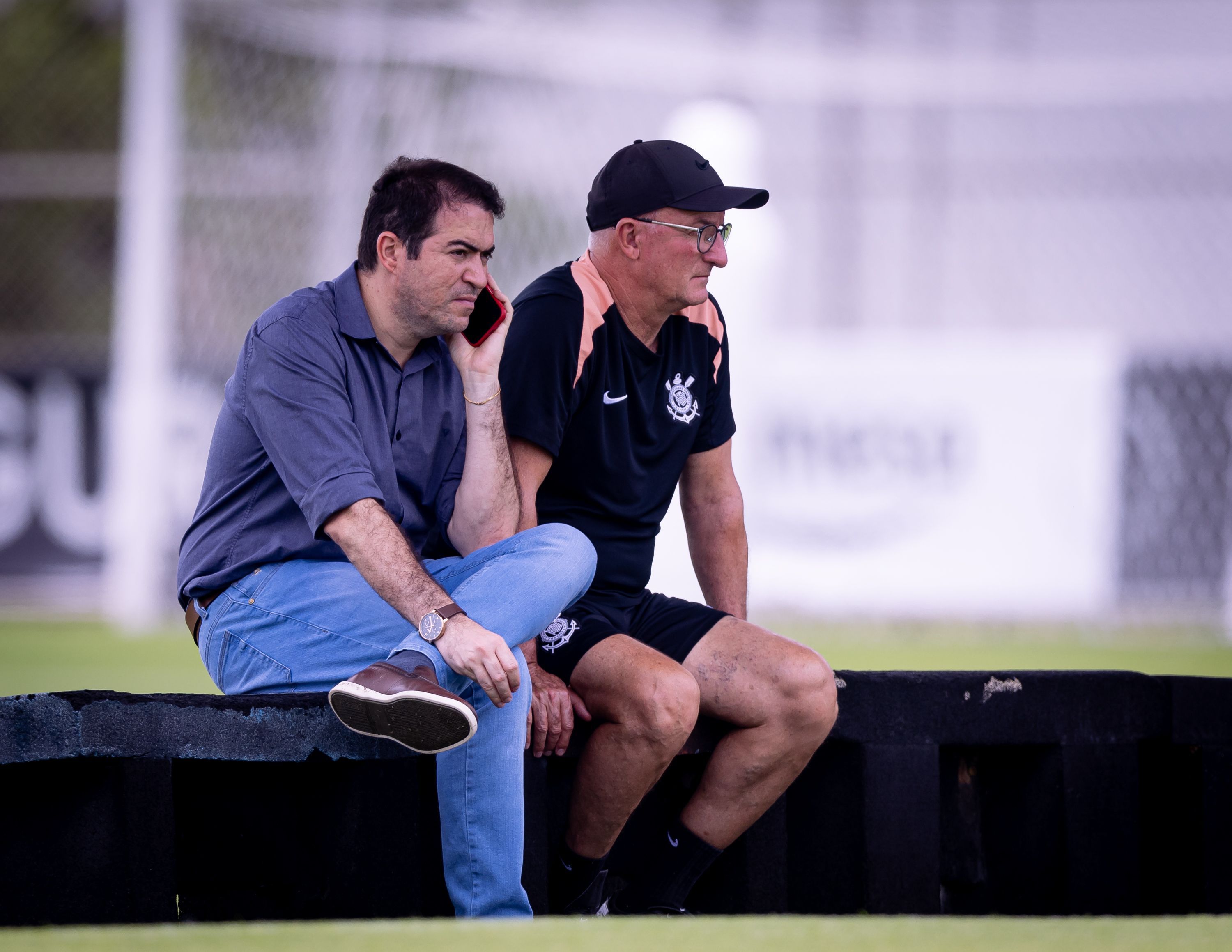 Corinthians não vê elenco fechado e estuda alternativas para o ataque