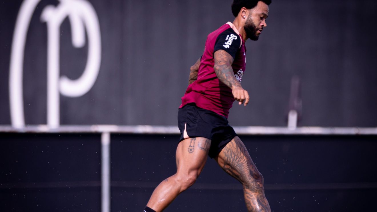 Corinthians aguarda Memphis para dar sequência a tratamento; saiba detalhes