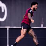 Seleção Holandesa toma decisão sobre Memphis, do Corinthians, após lesão