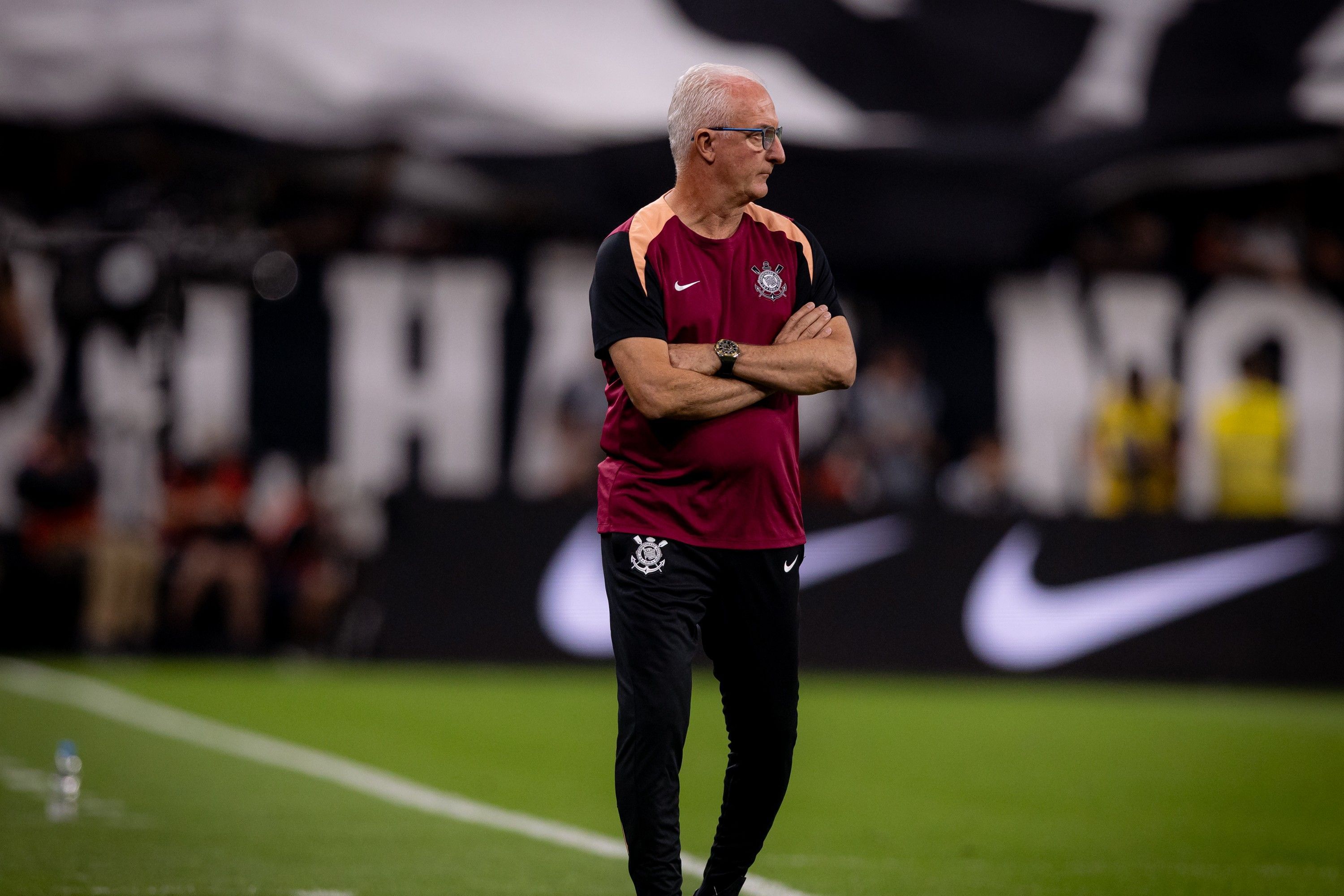 Técnico do Corinthians abre o jogo sobre arbitragem em empate com Flamengo