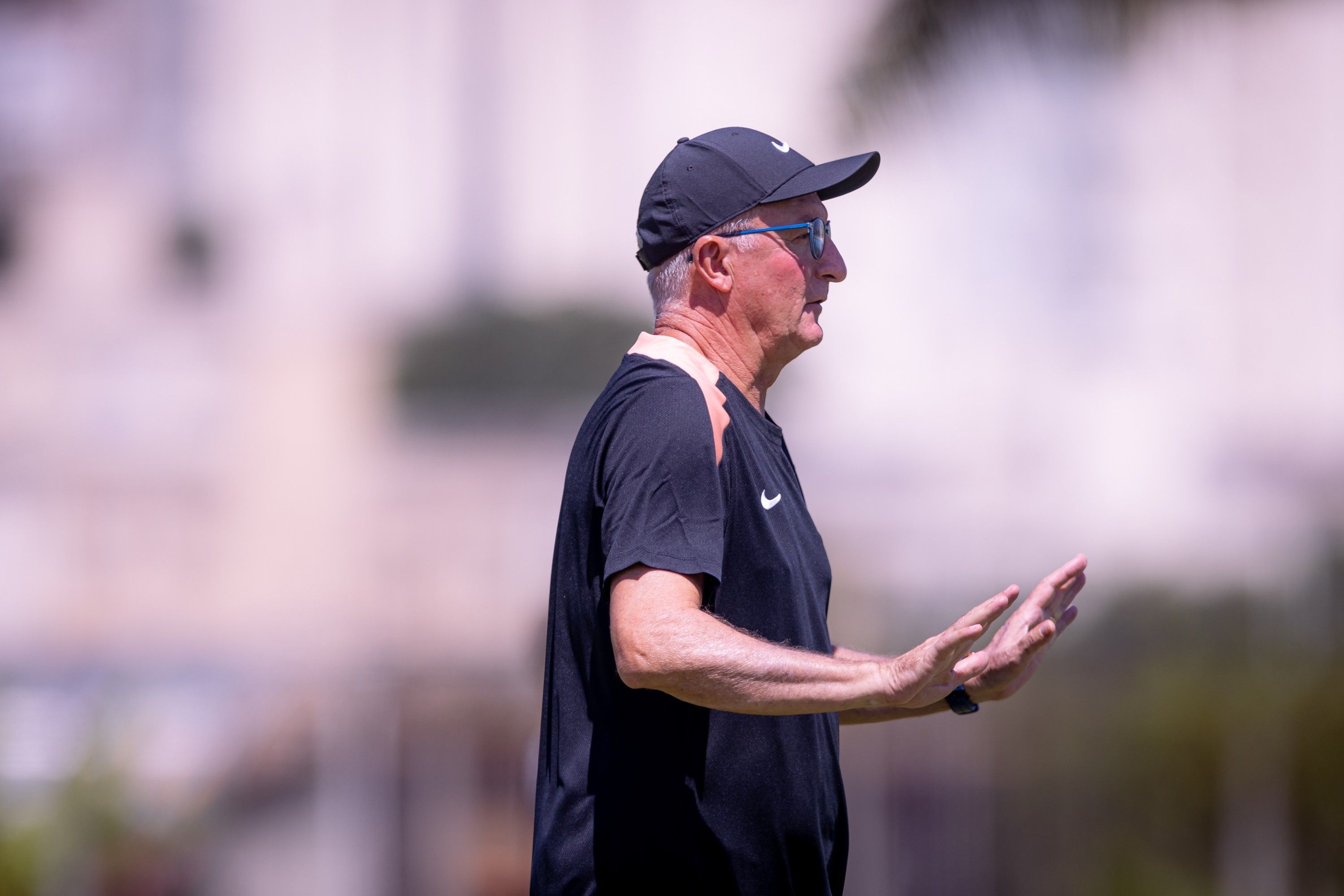 Sem reforços e com lesionados, Corinthians vive drama no ataque