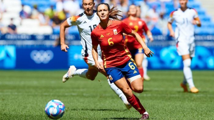 Aitana Bonmatí, meia da Seleção Espanhola e do Barcelona