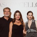 Lançamento de Juliana Vasconcellos tem jantar assinado por Léo Paixão
