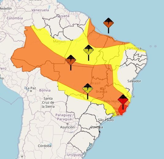 Os alertas laranja e amarelo foram divulgados pelo Instituto Nacional de Meteorologia (Inmet) neste sábado (23).