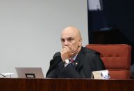 Moraes proíbe sobrevoo de drones perto da casa de Bolsonaro