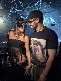 Alok abriu o álbum de fotos com a família