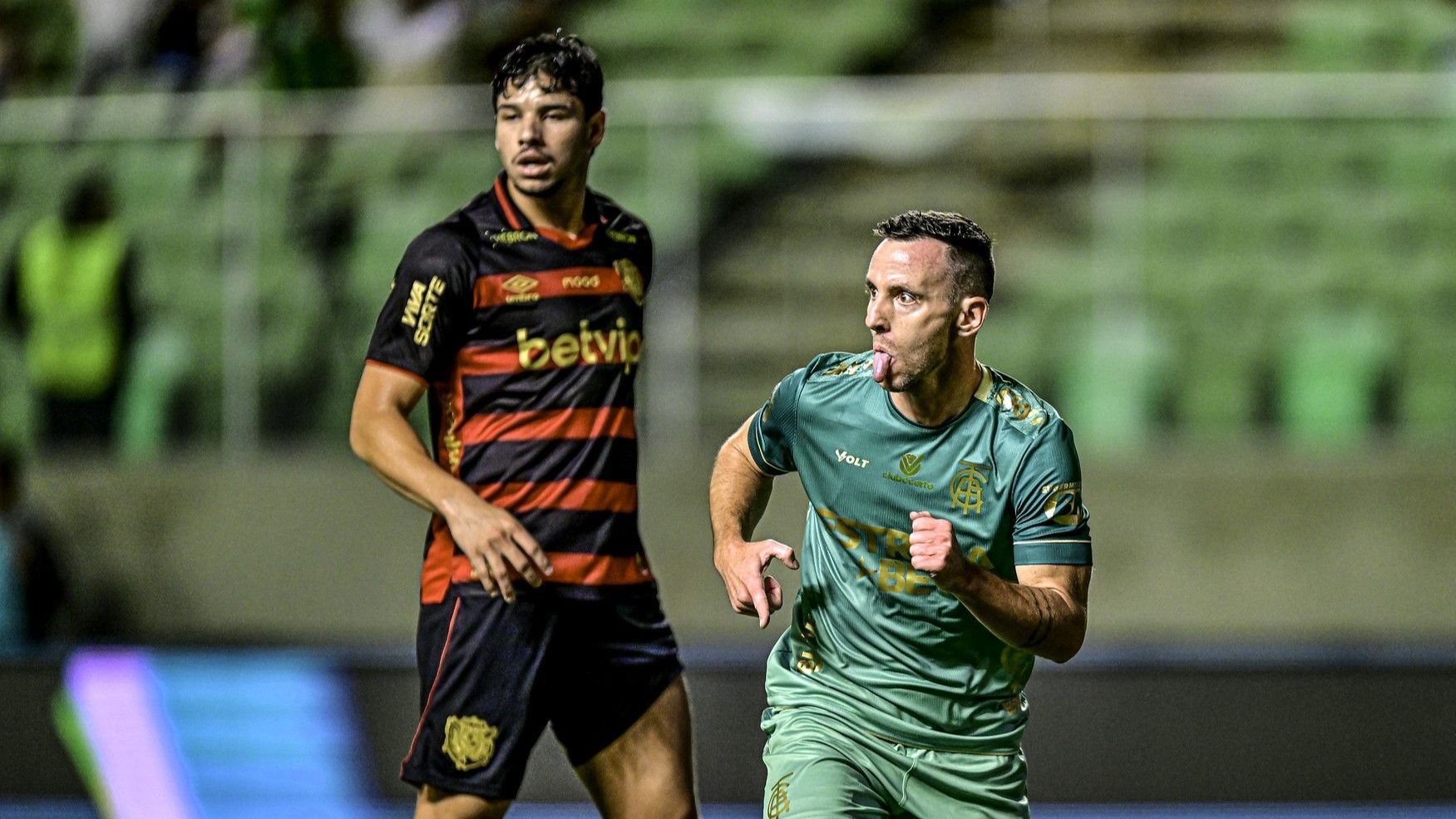 América vence Sport, de Pepa, e ganha sobrevida na briga por acesso na Série B
