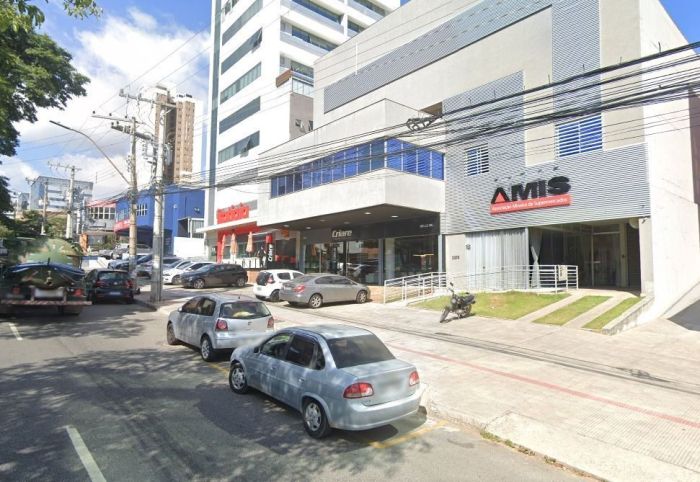 O bazar será nos dias 5 (quinta), 6 (sexta) e 7 (sábado) de setembro, no espaço de eventos da Amis, que fica na avenida Barão Homem de Melo, 2200, no Estoril. O bazar será nos dias 5 (quinta), 6 (sexta) e 7 (sábado) de setembro, no espaço de eventos da Amis, que fica na avenida Barão Homem de Melo, 2200, no Estoril.