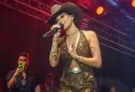 Ana Castela reúne multidão durante show na Praça da Estação, em BH; veja imagens