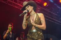 Ana Castela reúne multidão durante show na Praça da Estação, em BH; veja imagens