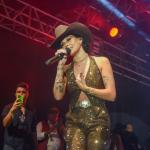 Ana Castela reúne multidão durante show na Praça da Estação, em BH; veja imagens