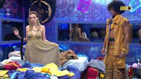 Ana Paula se irritou com figurino