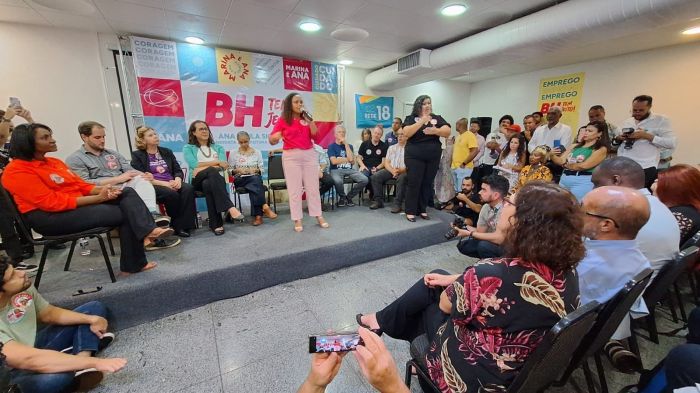 Ana Paula Siqueira discursa ao lançar pré-candidatura à Prefeitura de BH