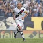Ex-zagueiro do Vasco explica falta de adaptação de Orellano ao Brasil