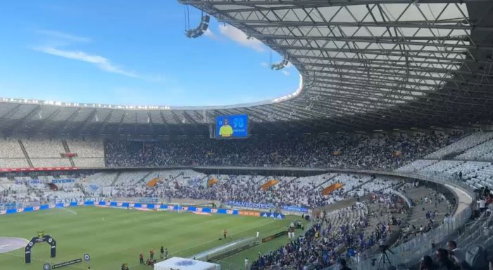 Goleiro Anderson, do Cruzeiro, foi muito aplaudido quando teve o seu nome divulgado como titular na partida contra o Botafogo Goleiro Anderson, do Cruzeiro, foi muito aplaudido quando teve o seu nome divulgado como titular na partida contra o Botafogo