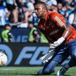 Goleiro do Cruzeiro se pronuncia após vídeos de casamento viralizarem