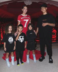 georginarodriguez-cristianoronaldo.jpg