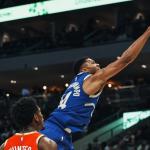Milwaukee Bucks x Atlanta Hawks: horário e onde assistir à semi da Copa NBA