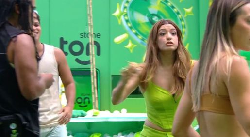 Beatriz Reis conduz dinâmica no BBB 25