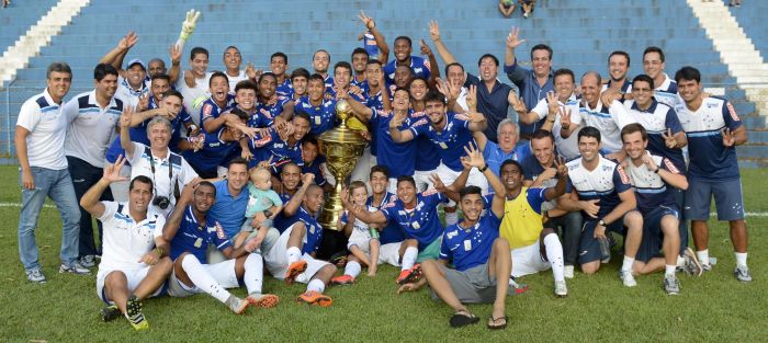 Cruzeiro foi campeão mineiro sub-20 em 2015
