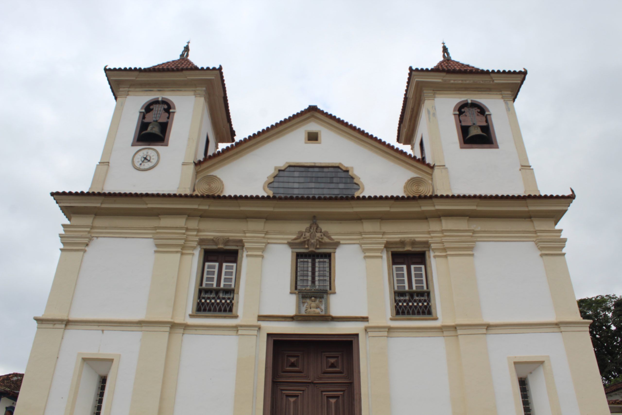 Catedral de Mariana divulga programação completa da Semana Santa de 2026