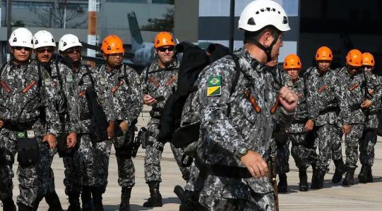 Poucos agentes da Força Nacional são vistos pelas rodovias do Rio de Janeiro | CNN Brasil