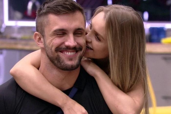 Arthur e Carla Diaz no BBB21