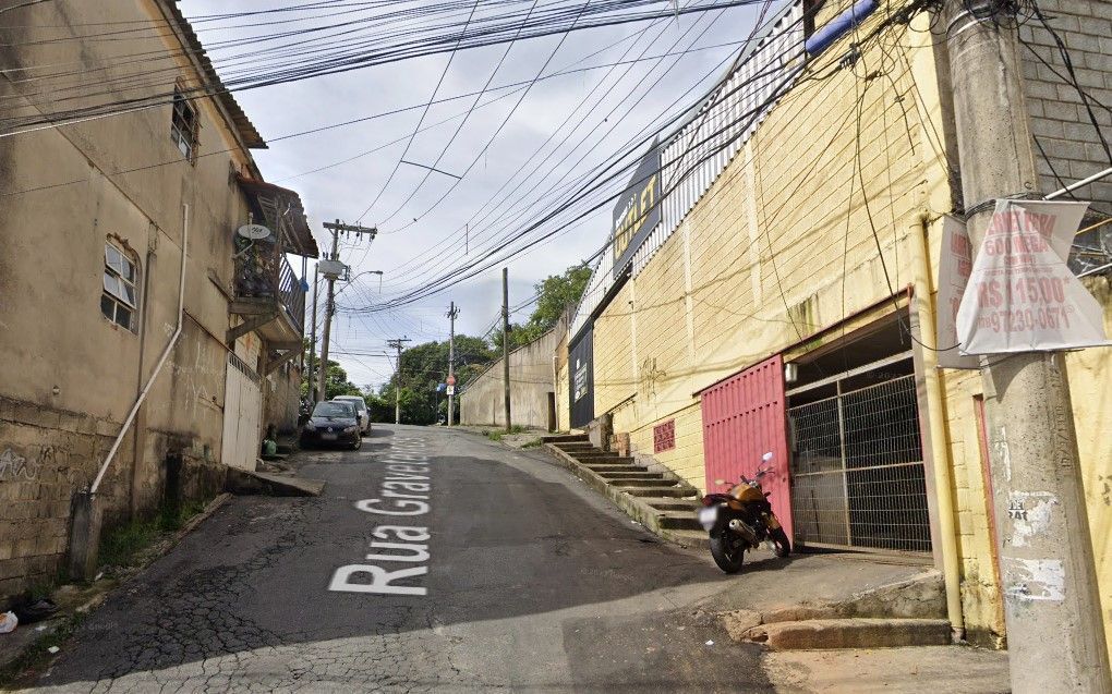 Homem e mulher são encontrados mortos com tiros na cabeça na região Nordeste de BH