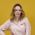 Ana Paula Renault renova com a Globo, mas modelo de contrato chama a atenção