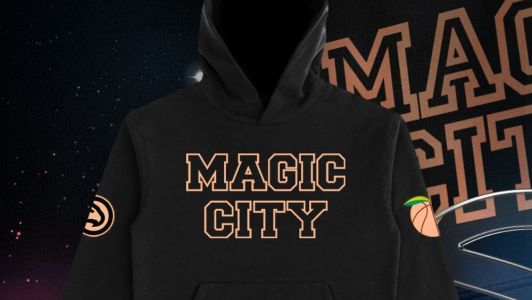 Moletom do Atlanta com o clube de strip que seria vendido