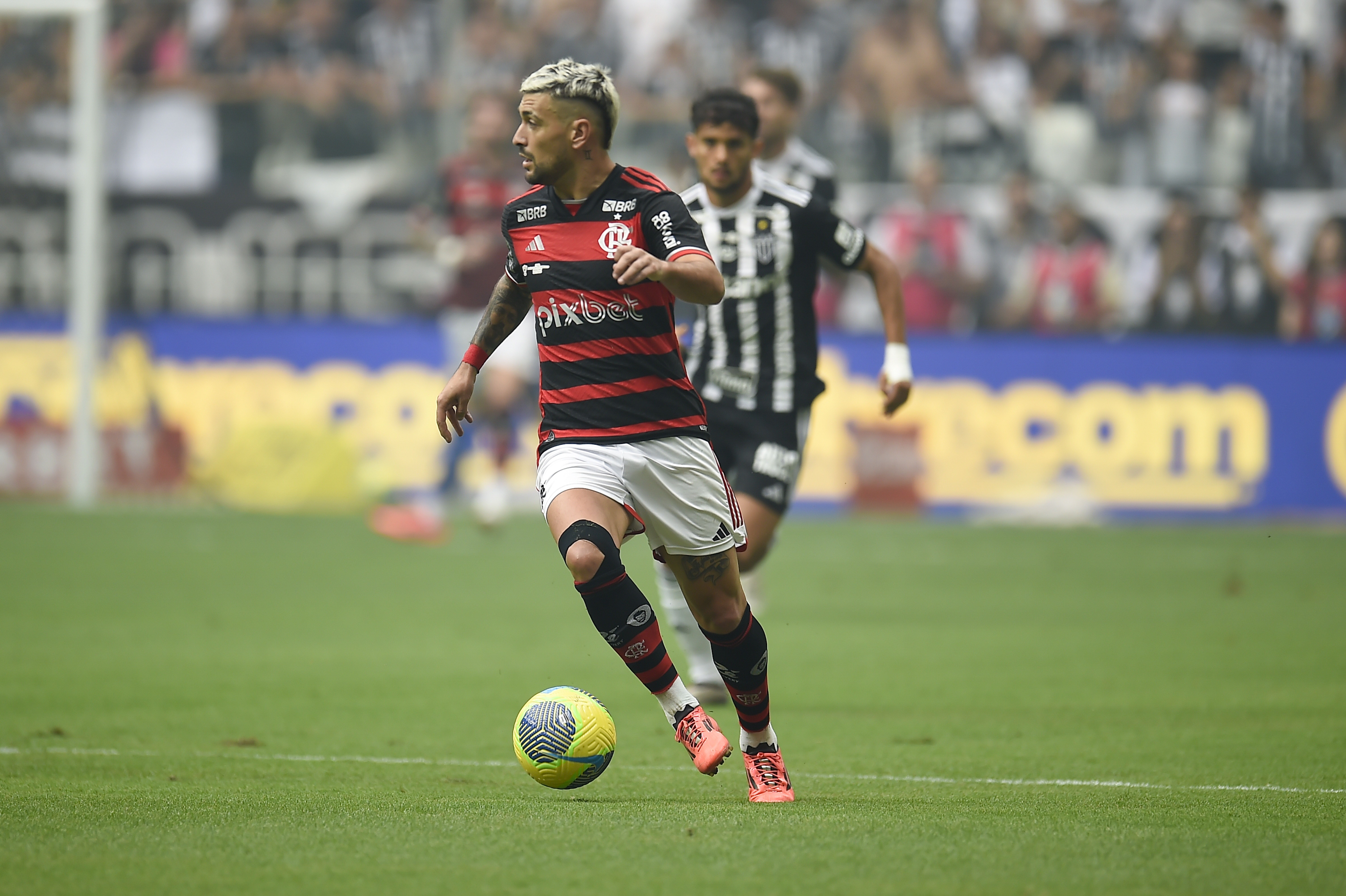 Arrascaeta, De La Cruz e Pulgar: a situação dos estrangeiros do Flamengo na Data Fifa