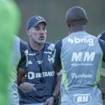 Veja opções de Gabriel Milito para montar o Atlético diante do Internacional