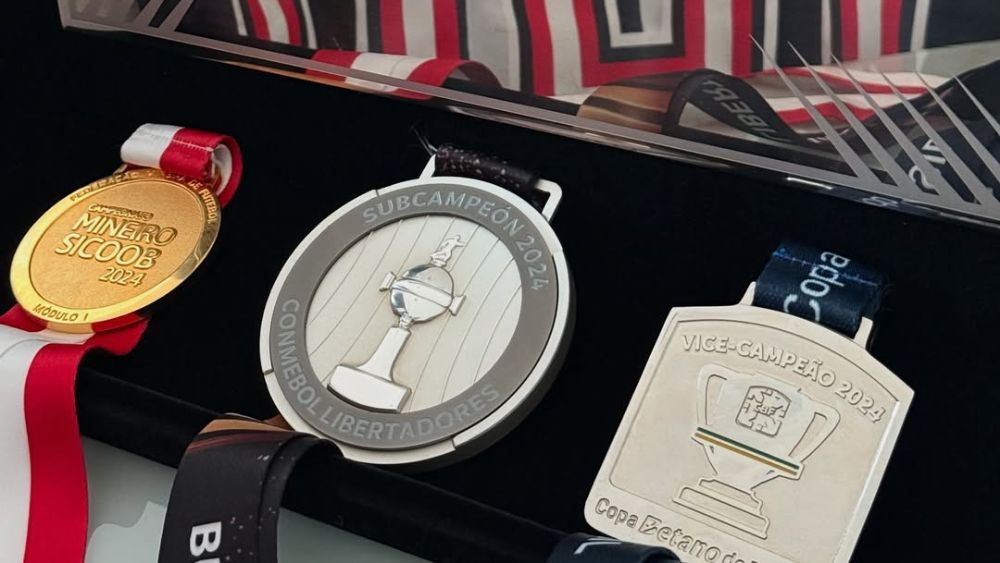 Jogador do Atlético publica fotos de medalhas de 2024 e manda recado
