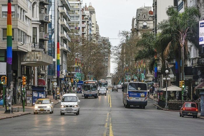 Avenida 18 de Julio Montevideo