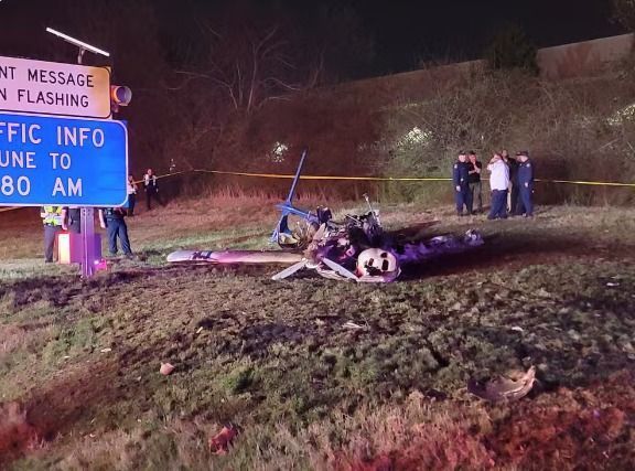 Avião caiu ao lado de rodovia, nos Estados Unidos