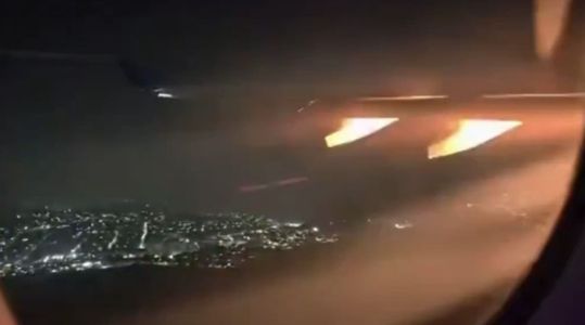 Vídeo feito de dentro do avião mostra desespero a bordo