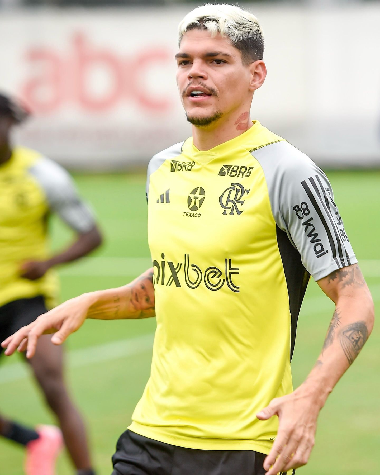 Flamengo inicia preparação para jogo com o Cruzeiro com desfalques e retornos certos