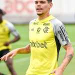 Flamengo inicia preparação para jogo com o Cruzeiro com desfalques e retornos certos