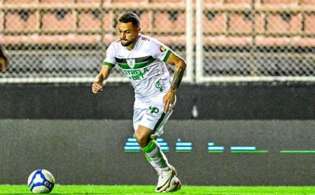 Felipe Azevedo em Ituano x América, pela Série B de 2024