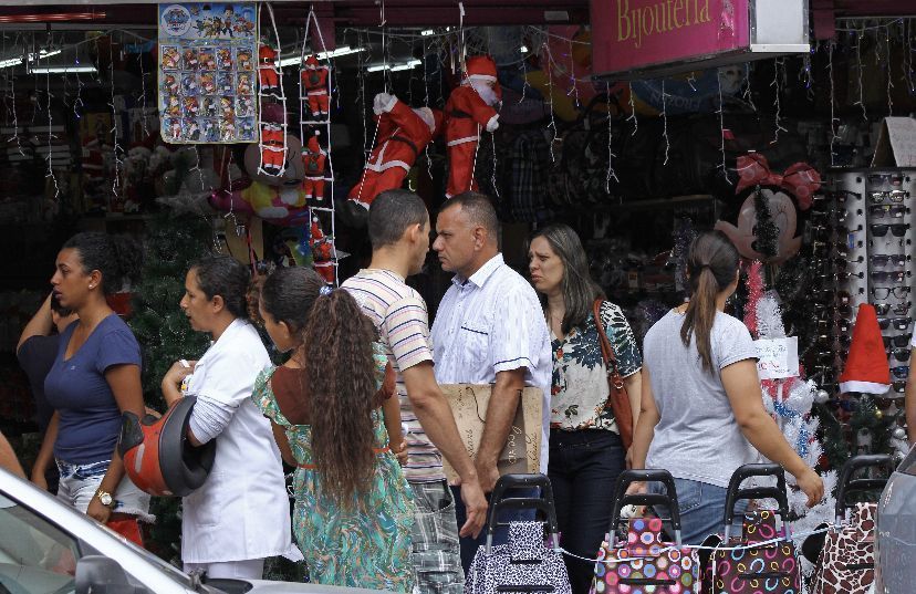 Supermercados e comércios estarão fechados neste feriado, no Vale do Aço