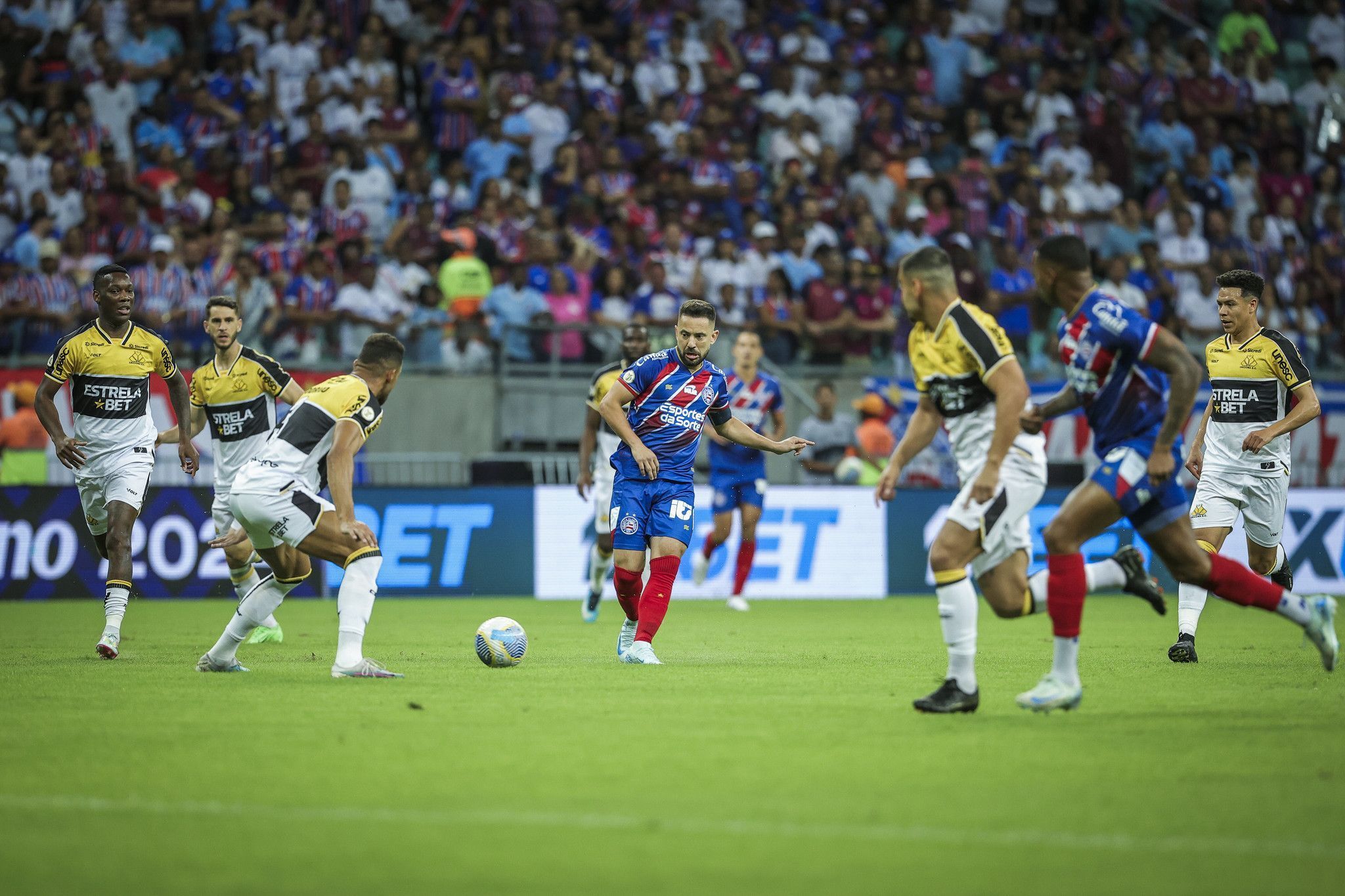 Bahia perde Everton Ribeiro para jogo contra o Flamengo; entenda