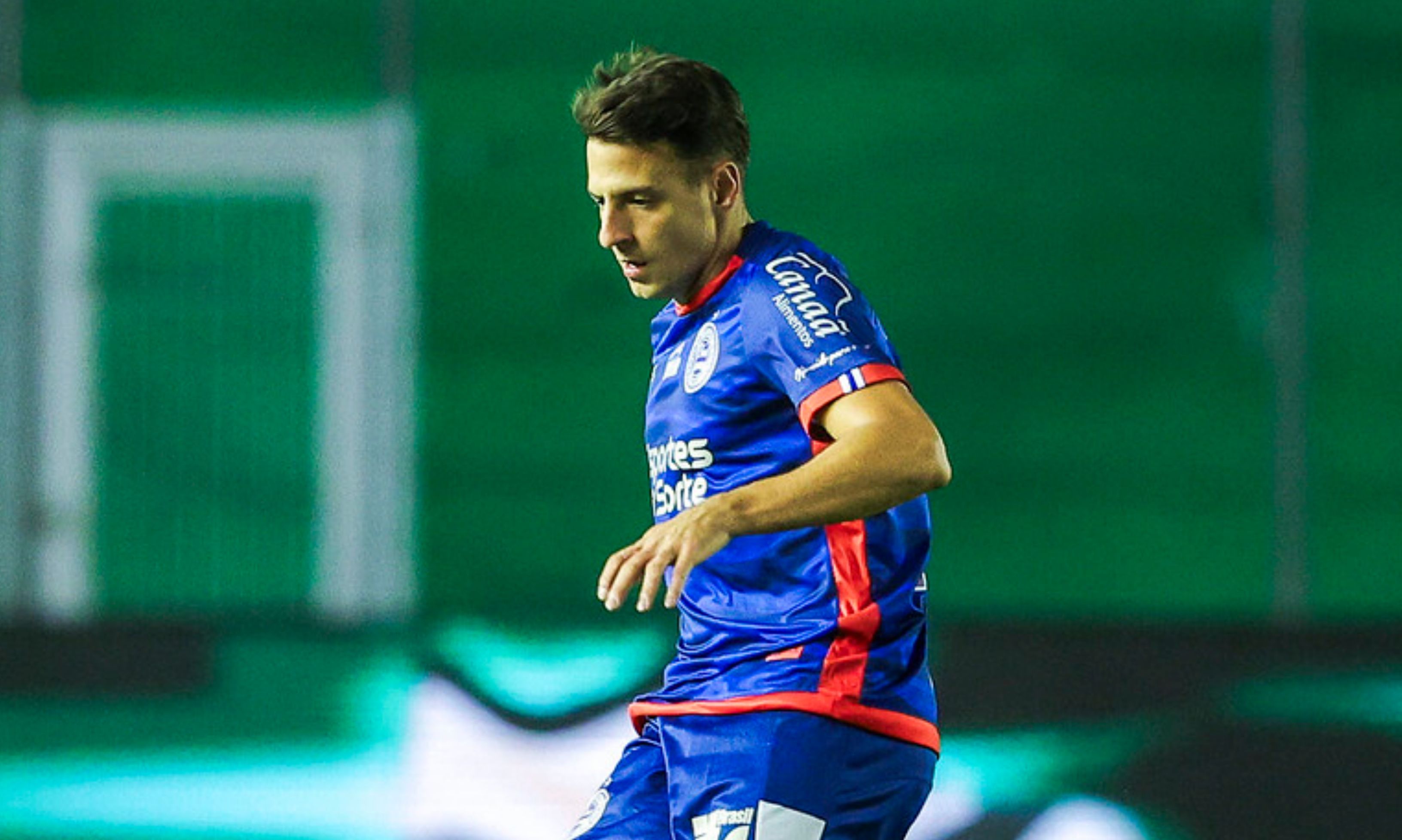 Por agressão, titular do Bahia é punido com 4 jogos de suspensão na Série A