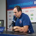 Rogério Ceni reage à goleada sofrida pelo Bahia e reclama de vaias