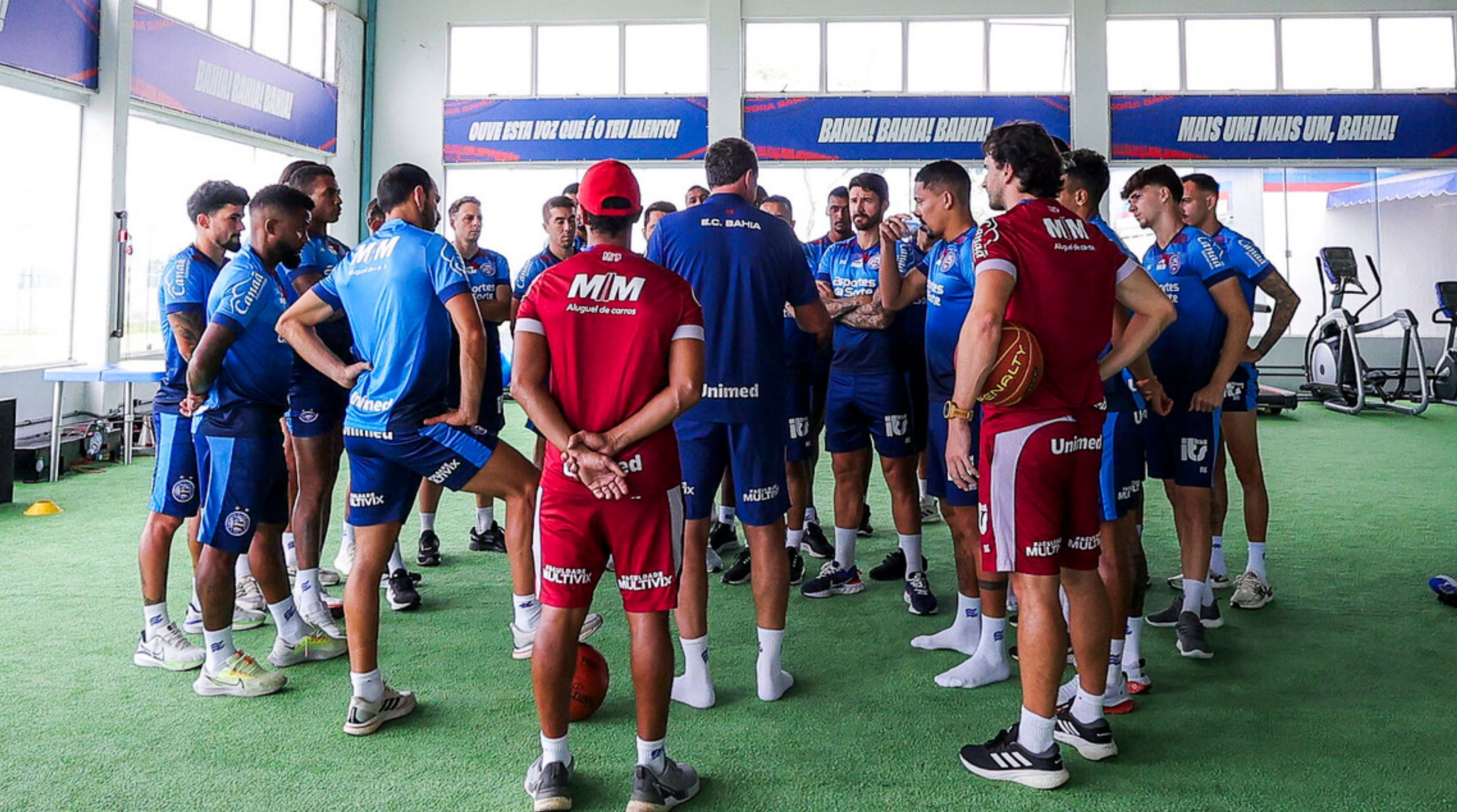 Bahia recebe Atlético-GO pelo Brasileiro para voltar à Libertadores após 35 anos