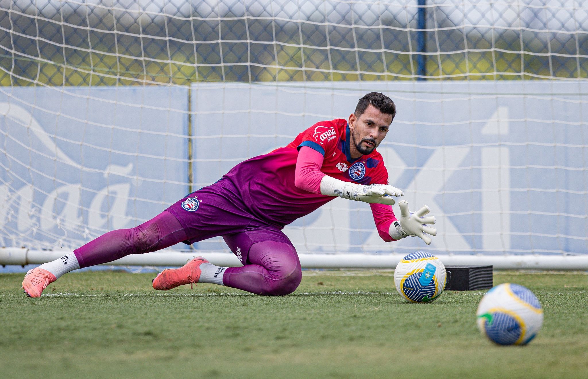 Com Marcos Felipe em xeque, Bahia vai ao mercado em busca de goleiro para 2025
