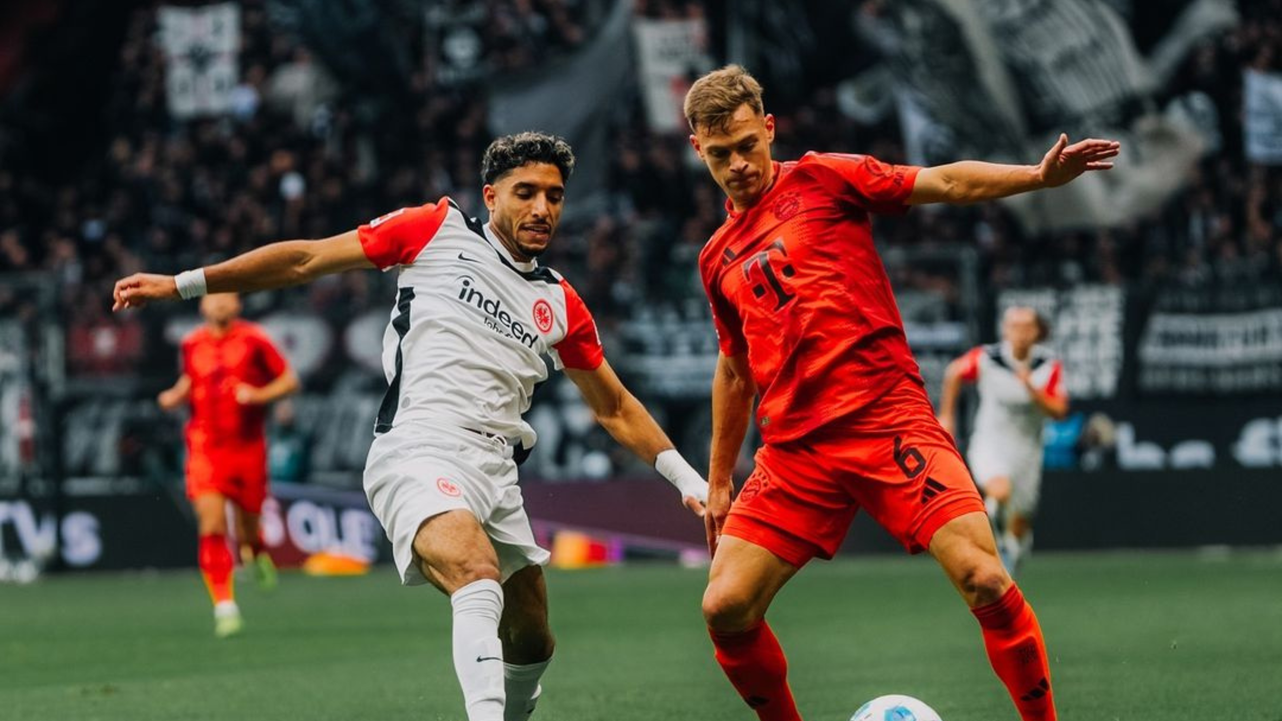 Em partida de seis gols, Bayern cede empate nos acréscimos para o Frankfurt